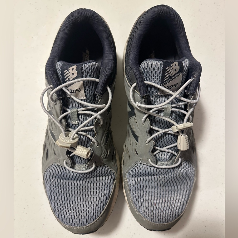 New Balance 420 sneakers